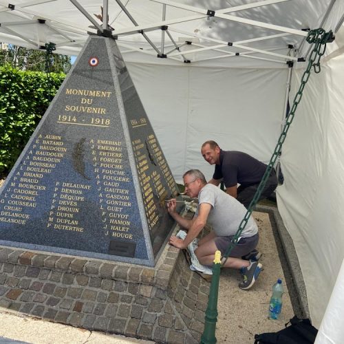 ecriture sur monument